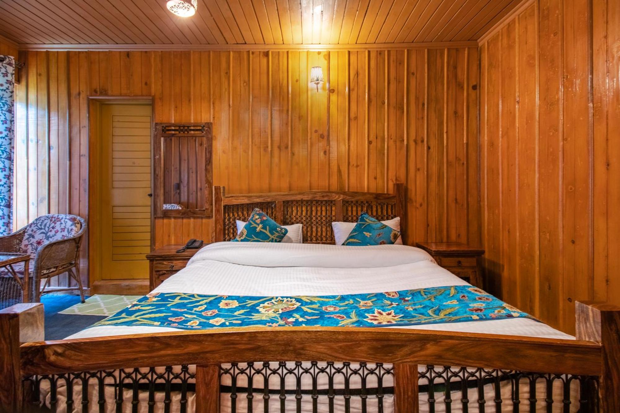 Hotel Little Silver Pahalgam Ngoại thất bức ảnh