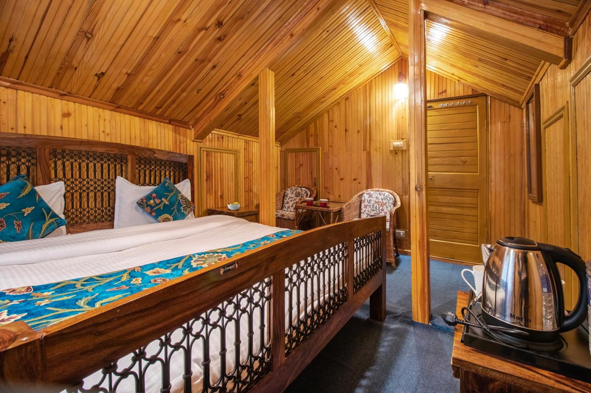 Hotel Little Silver Pahalgam Ngoại thất bức ảnh