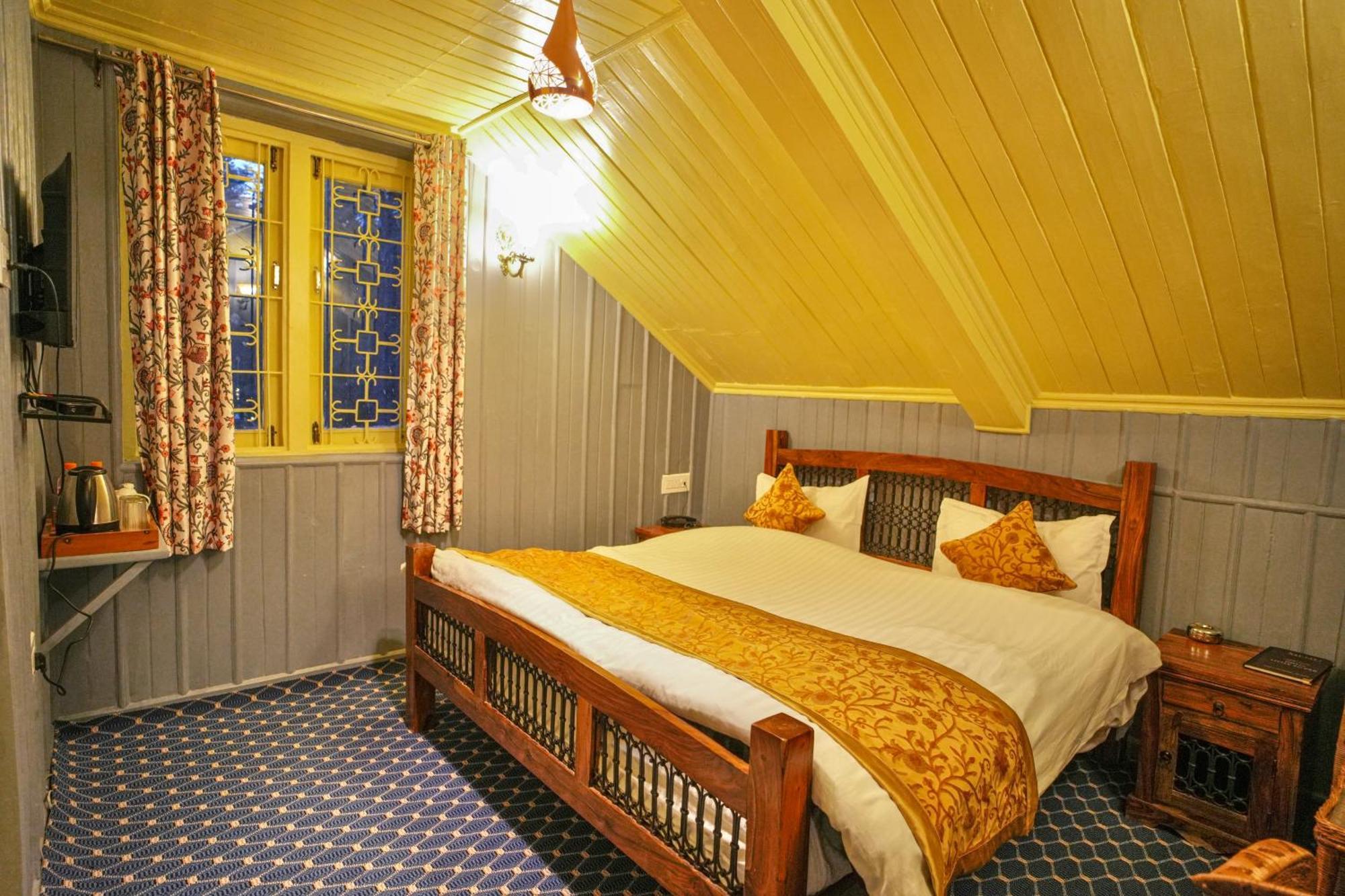 Hotel Little Silver Pahalgam Ngoại thất bức ảnh