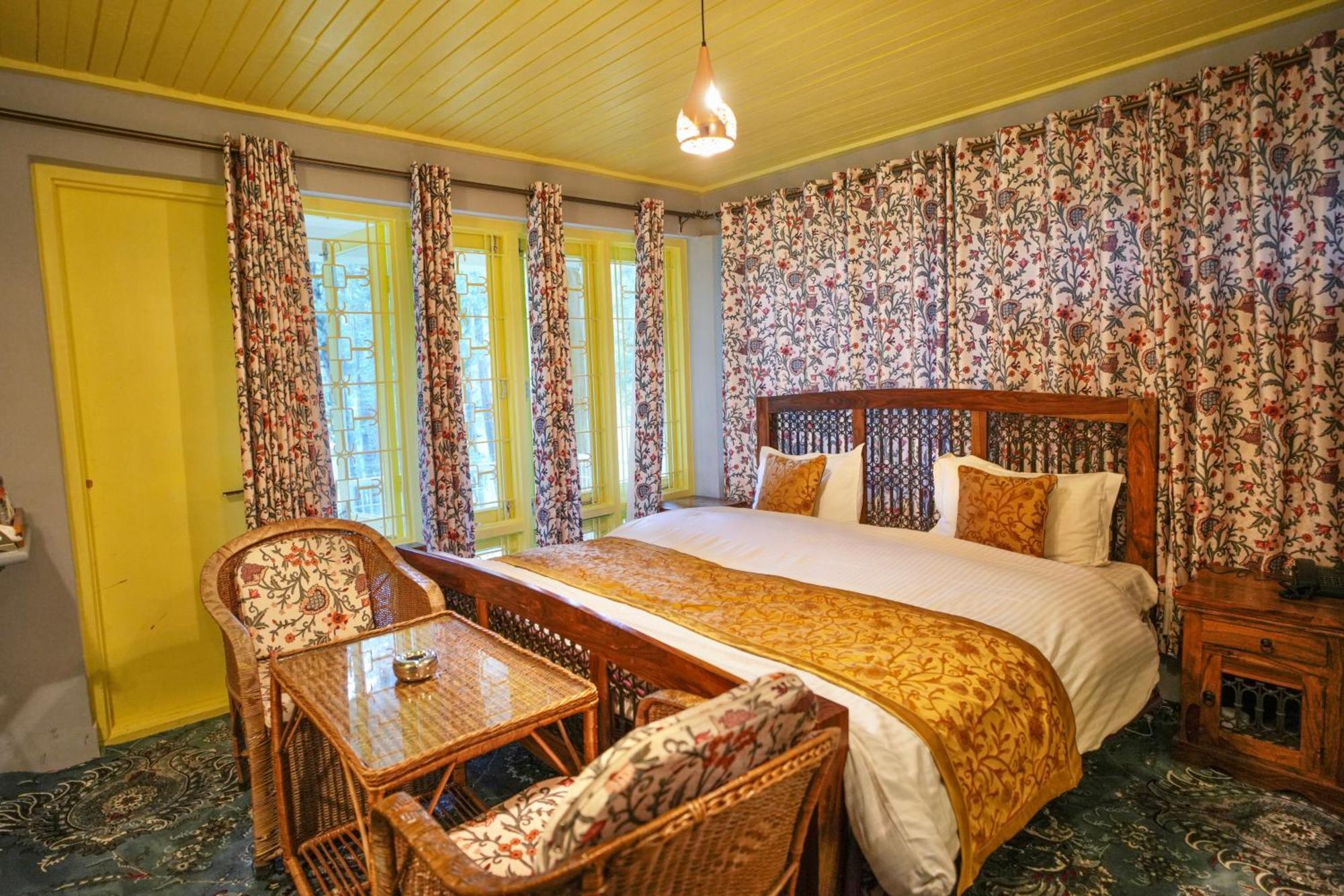 Hotel Little Silver Pahalgam Ngoại thất bức ảnh