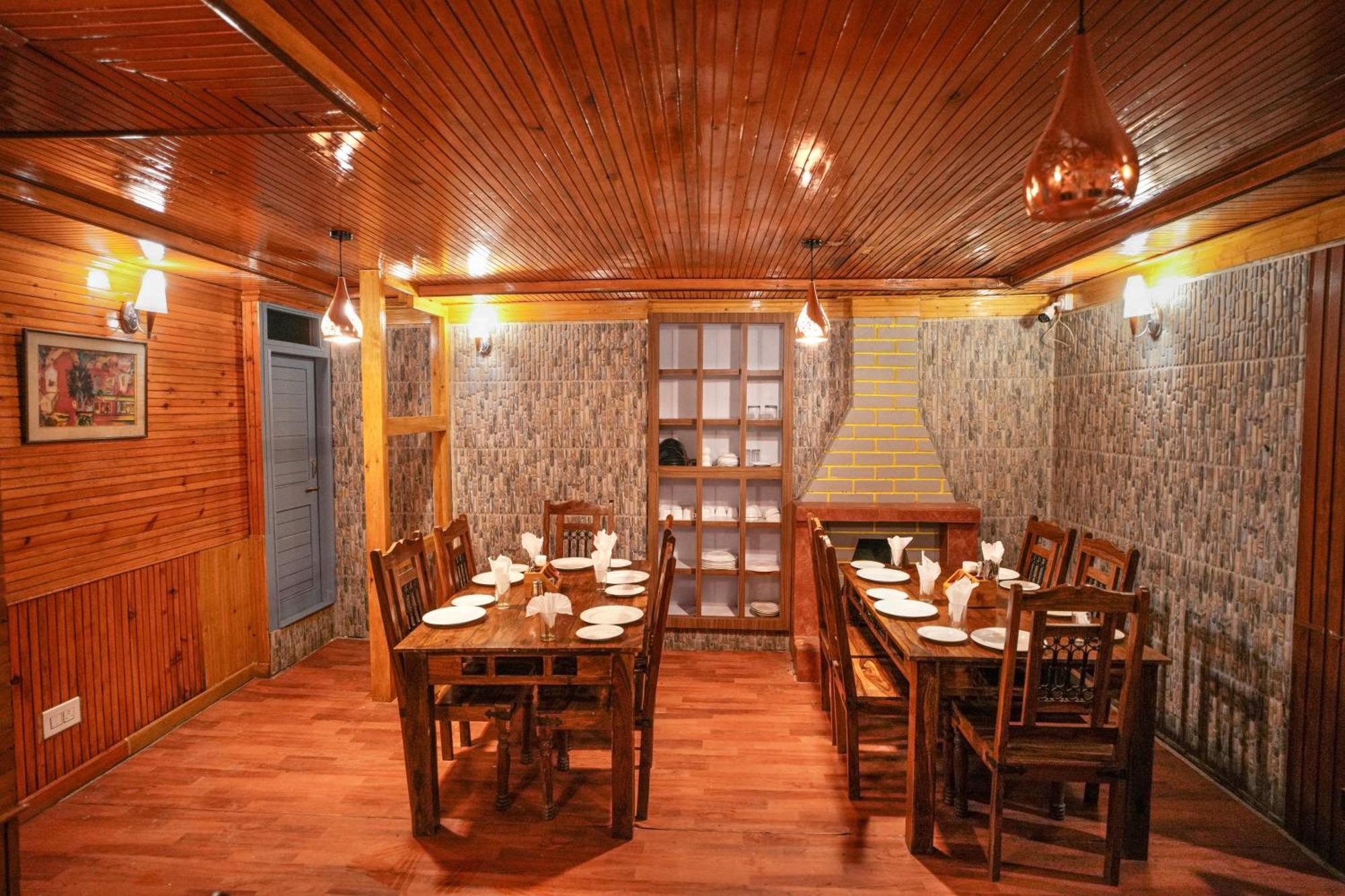 Hotel Little Silver Pahalgam Ngoại thất bức ảnh
